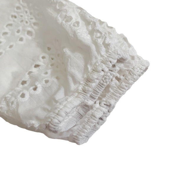 Adiva White Relaxed Lace Blouse with Long Sleeves - Picture 12 of 14